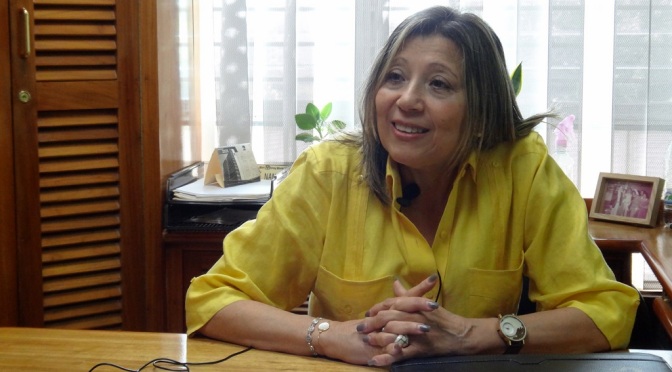 Nancy León propone una visión unificada en la facultad de odontología 